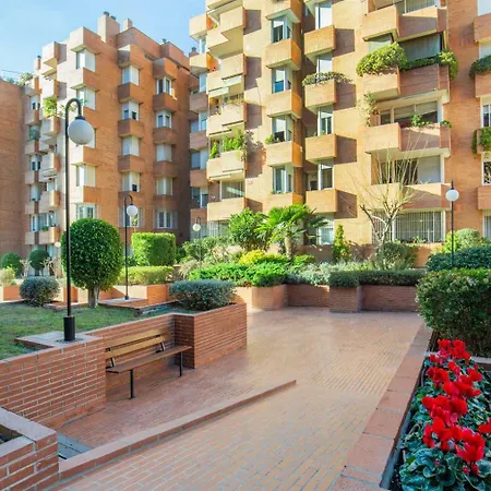 Blueground Sarria Doorman Fresh Renovation Bcn-120 Apartment *